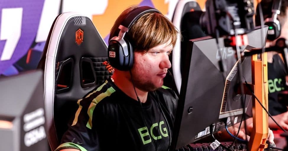 S1mple высмеял бан от Федерации киберспорта Украины