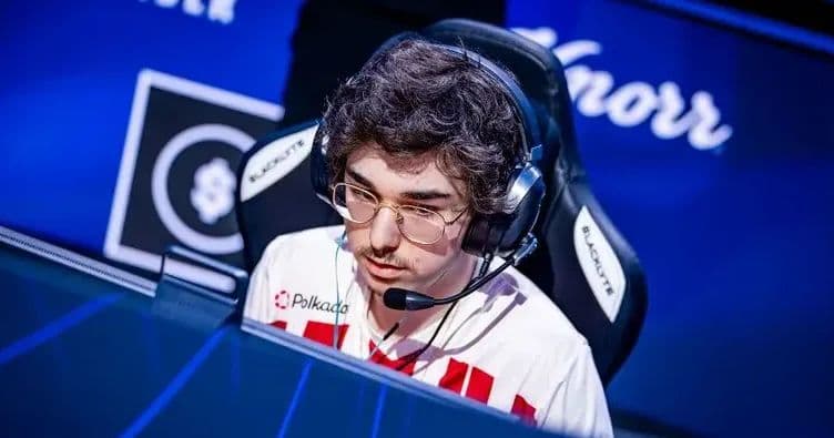 СМИ: xfl0ud может перейти в FUT Esports