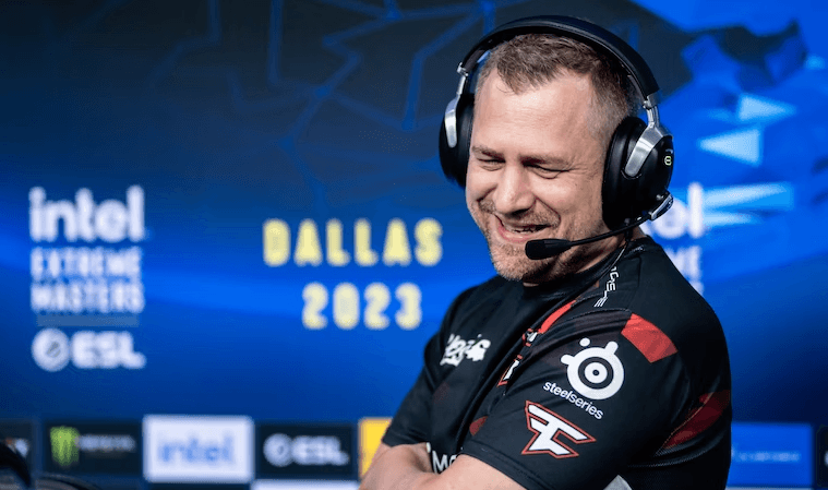 Robban стал главой академического подразделения Faze