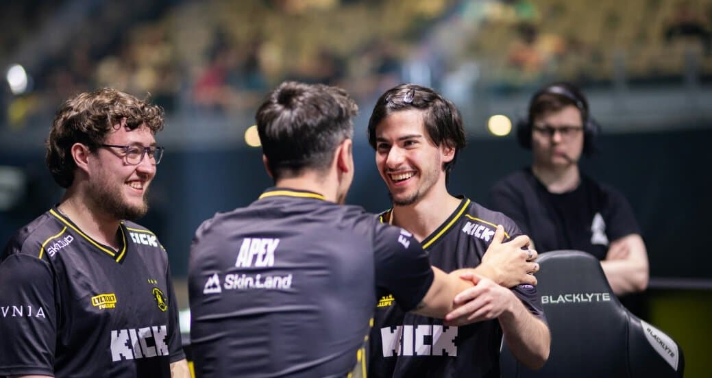 Vitality переехала NAVI в финале BLAST Rivals. Это 5-я победа в финалах подряд