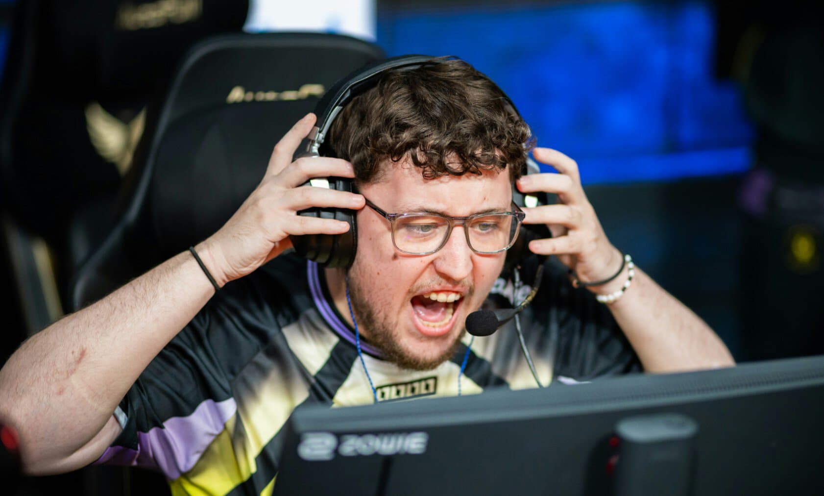 Zywoo вывел Vitality в сетку 2-1 на мейджоре в Кельне. Счет снайпера против Mouz – 57-31