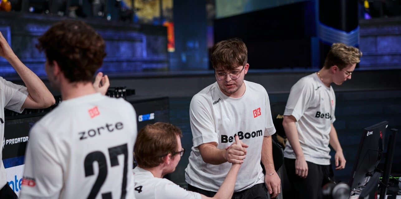 «Нааайс!» Эмоции BetBoom Team после выхода в 3-ю стадию мейджора